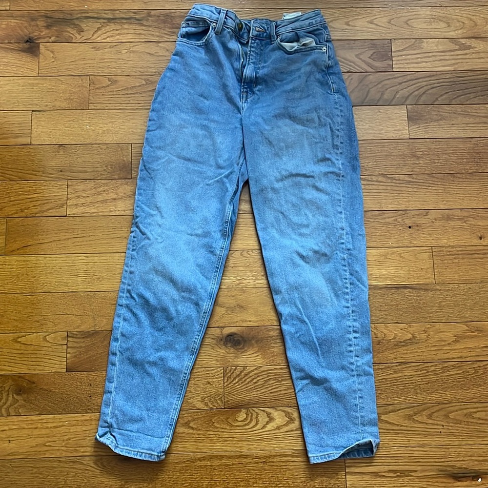 blue high waisted jeans